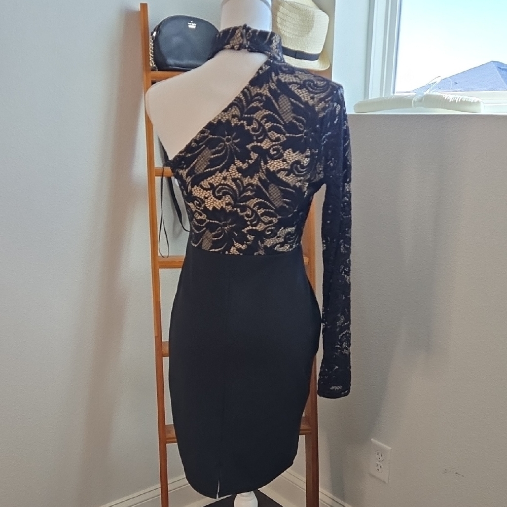 Elegant 3-Dress Bundle - Picture 7 of 7